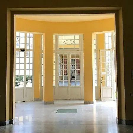 Regina Elena 公寓